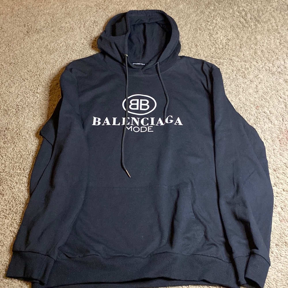 Balenciaga hoodie with front pocket size Large